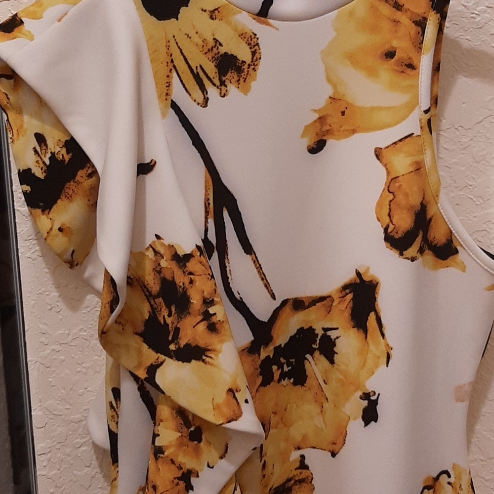Privy Stylish Ruffled Dress - Picture 4 of 8